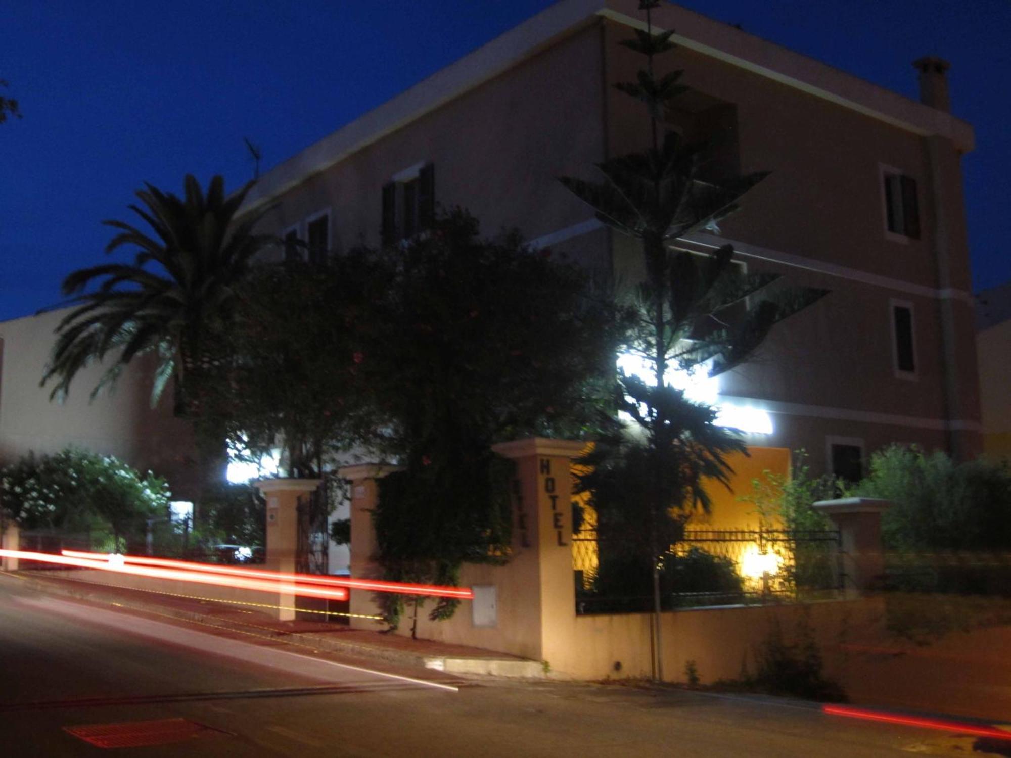 Hotel Villa Marina La Maddalena  Exterior photo
